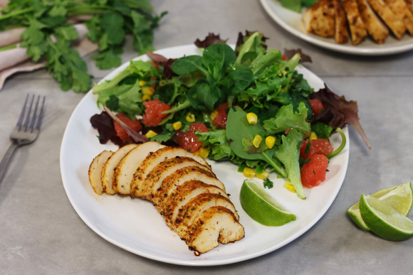Salade au poulet, au pomélo et au maïs. 750g