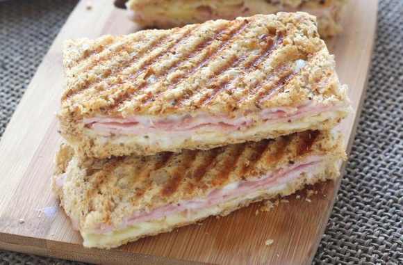 Croque-monsieur à la poêle. Silvia Santucci