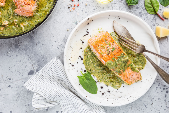 Aïoli, beurre, vin blanc : nos 10 meilleures sauces pour accompagner le poisson