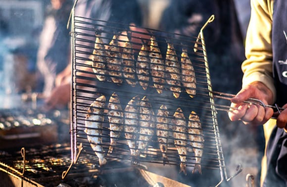 Les sardines braisées, sardinhas assadas. (@Adobe Stock)
 