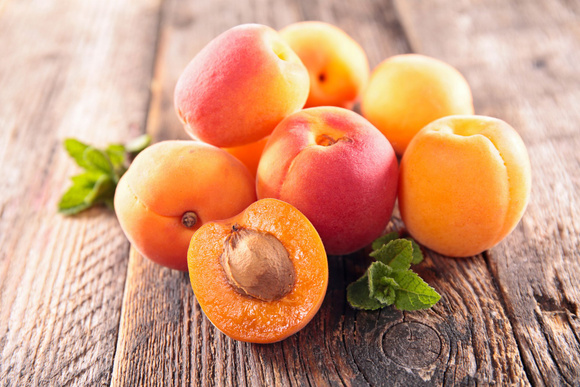 Les abricots- Adobestock