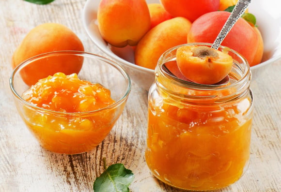 “Ça marche avec tous les fruits !” : Philippe Etchebest dévoile toutes ses astuces pour bien réussir sa confiture maison