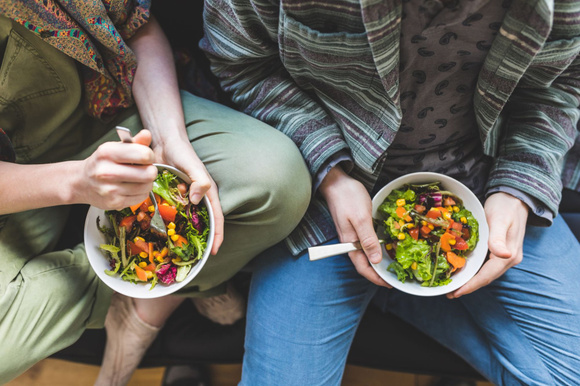 Voici pourquoi faire un régime avant les fêtes peut vous faire grossir !