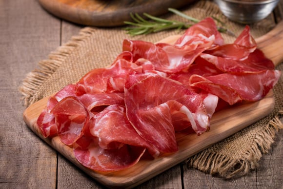 Attention : des lots de jambon sec supérieur de la marque U rappelés en urgence pour un contaminant chimique