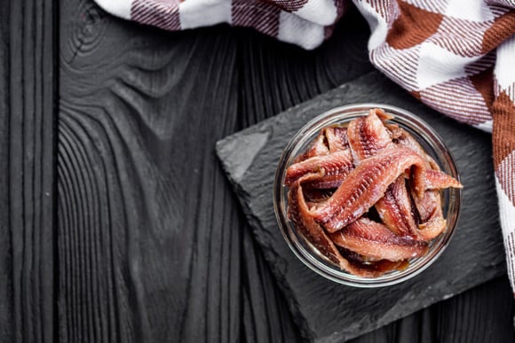 Vous ne savez pas quoi faire avec une boîte d’anchois ? Voici nos meilleures recettes pour l’utiliser