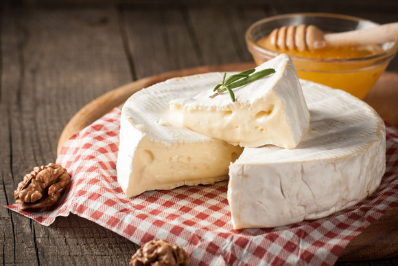 L’avenir du camembert menacé ? - Adobestock 