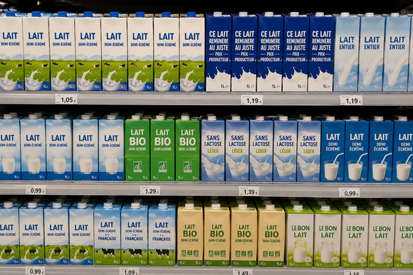 Toute la France concernée par un nouveau rappel produit sur des lots de briques de lait