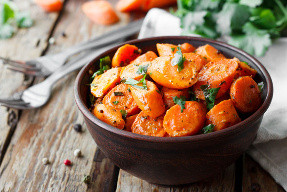 Carottes sautées au gingembre et à l’orange Adobe Stock
 