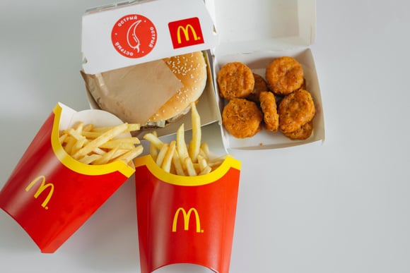 Big Mac ou boîte de McNuggets : quel est (vraiment) le menu le moins calorique au McDo ?