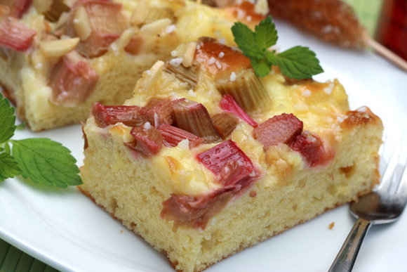 Le moelleux à la rhubarbe : cette recette de François-Régis Gaudry est un délice de saison !