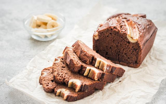 Voici 15 recettes de cake sucrés faciles et rapides à faire !