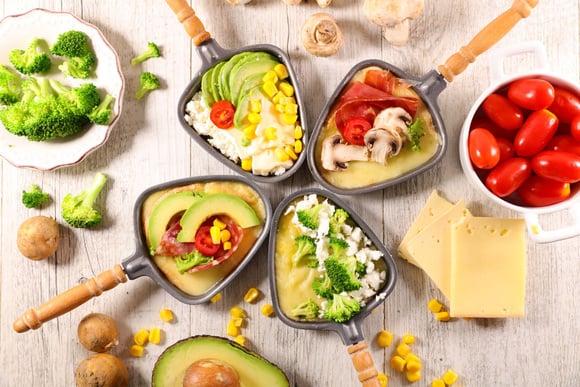 Légumes, patate douce et courges sont vos alliés pour alléger la raclette. Adobestock