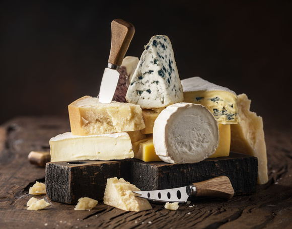 “Je sais que c’est un sacrilège pour certains” : Norbert Tarayre explique pourquoi il met son beurre et son fromage au congélateur