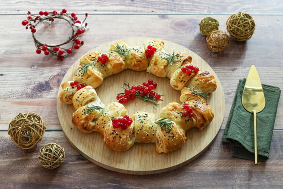 Apéro de fêtes : essayez cette recette de couronne de Noël au blanc de poulet parfaite pour Noël