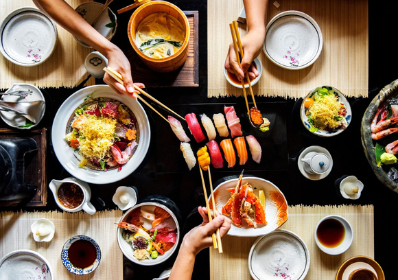 Voici les plats à éviter au restaurant japonais d’après une nutritionniste !
