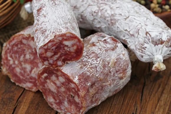Rappel produit : ce saucisson vendu partout en France est contaminé par la salmonelle !