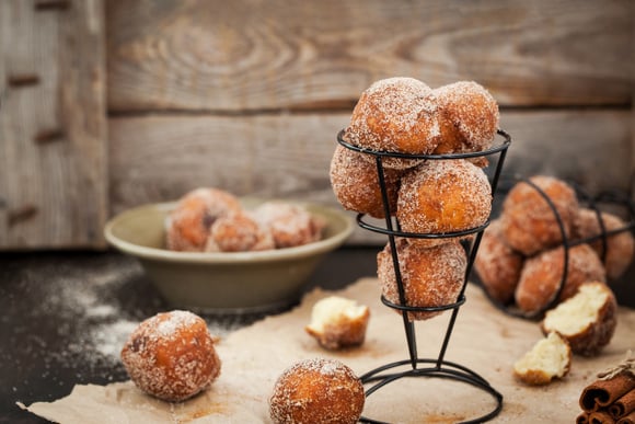 L'astuce géniale de Cyril Lignac pour des beignets de Mardi Gras sans une goutte d'huile (et ultra-moelleux !)