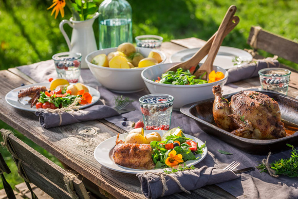 Canicule : pourquoi vous devriez absolument changer l'heure de vos repas quand il fait chaud