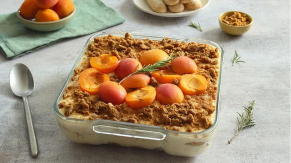 C'est notre meilleur dessert pour profiter de la saison des abricots : le tiramisu au spéculoos