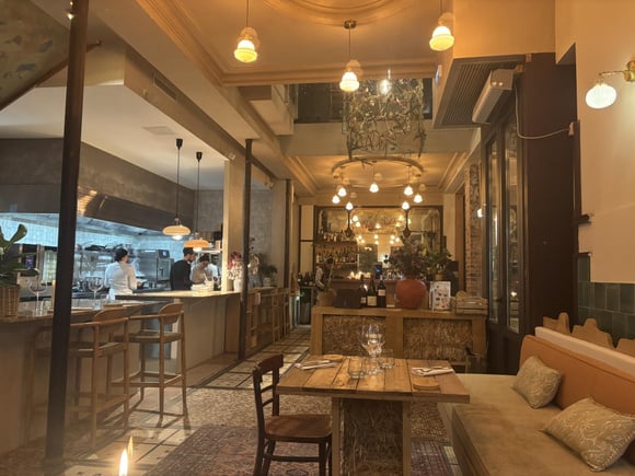 3 bonnes raisons de pousser la porte de Datcha, un restaurant bistronomique à la cuisine authentique et sincère !