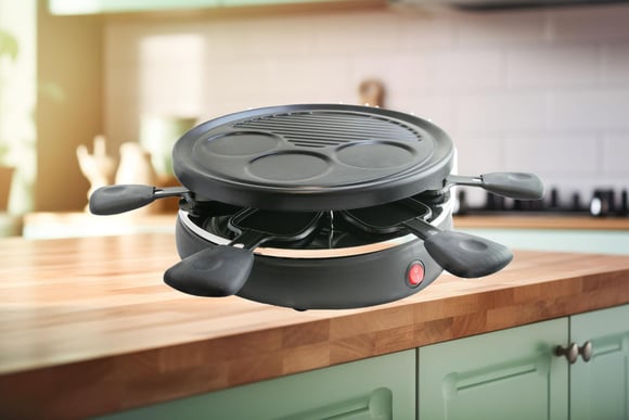 Attendez un peu avant de ranger votre appareil à raclette, voici une autre idée conviviale pour vous en servir au printemps