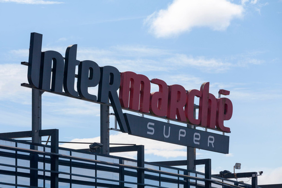 Votre supermarché est-il concerné ? Voici la liste des magasins Casino qui vont devenir des Intermarchés