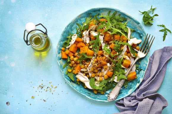 5 ingrédients pour magnifier instantanément toutes vos salades