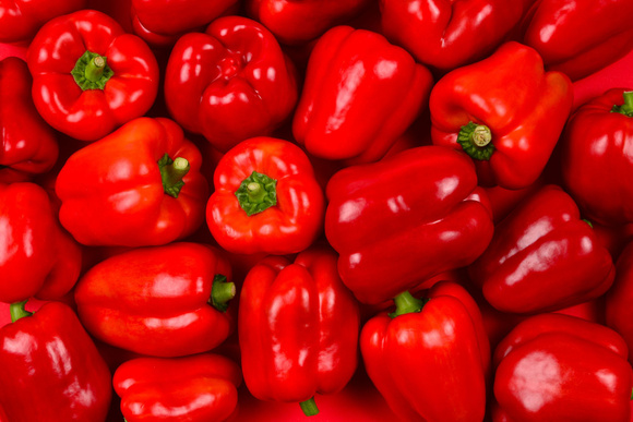 Quels poivrons sont concernés par le rappel produit ? Adobestock