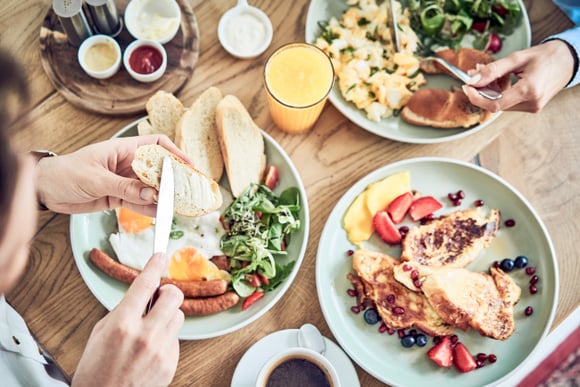 Petit-déjeuner IG bas : 5 idées de recettes gourmandes pour ne plus jamais avoir faim à 11h