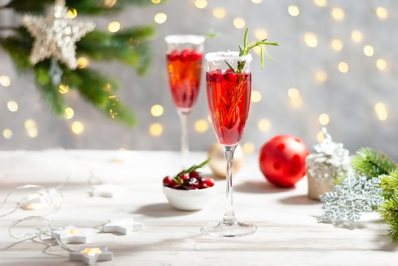 Cette recette de cocktail à base de champagne est idéal pour votre apéritif de Noël
