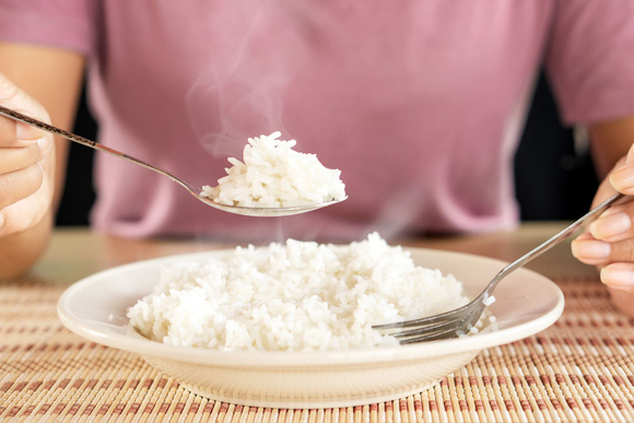 Manger du riz le soir : bonne ou mauvaise idée ?