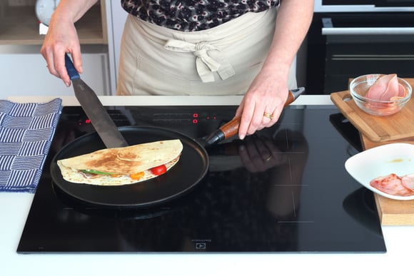 Comment bien nettoyer ma table de cuisson à induction ?