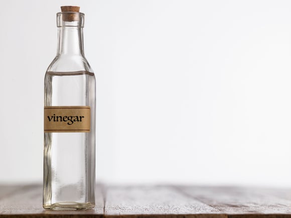 @ Adobe Stock/ Le vinaigre blanc : la solution miracle ? 