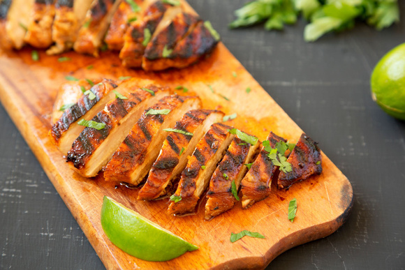 Comment éviter que les blancs de poulet ne deviennent trop secs au barbecue ?