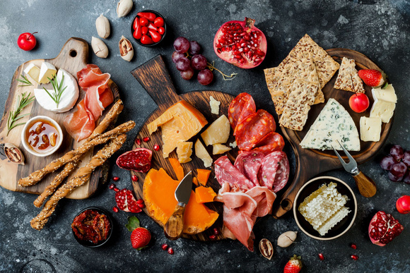 Planche mixte. Adobestock