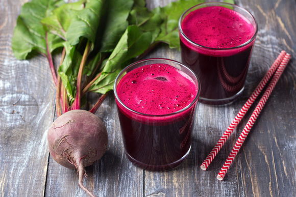 Voici pourquoi vous devriez boire du jus de betterave avant votre séance de sport !