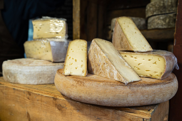 Rappel massif : Ne consommez pas ce Saint-Nectaire vendu dans toute la France