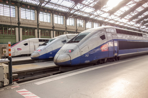 La SNCF transforme complètement sa voiture-bar de TGV, voici à quoi vous attendre !
