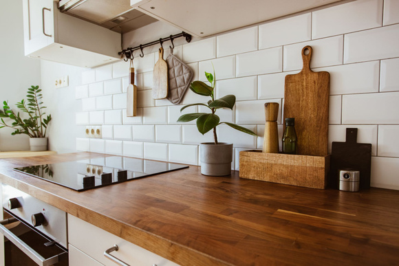 Avant de partir en vacances : les 5 détails de la cuisine qu'il ne faut surtout pas négliger