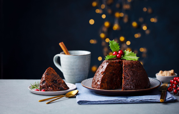“Il faut s’y prendre 2 à 3 mois à l’avance pour le préparer” : Julie Andrieu nous dévoile sa recette à prévoir tôt pour le repas de Noël !