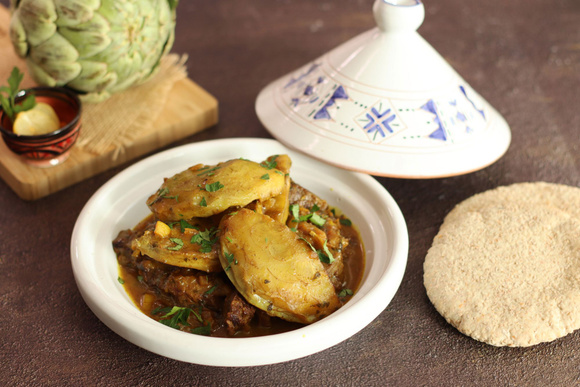 Tajine d'artichauts. Nadia Paprikas