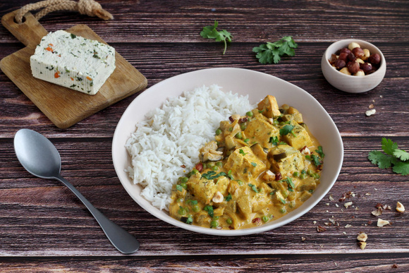 Curry de tofu épinard noisette aux légumes et lait de coco. Silvia Santucci