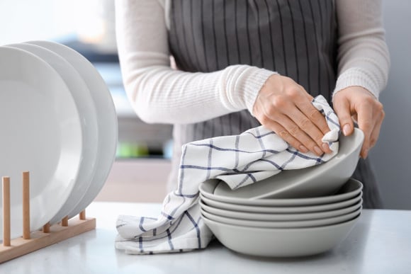 Vos torchons n'essuient rien ? L'astuce de grand-mère infaillible pour les rendre ultra-absorbants
