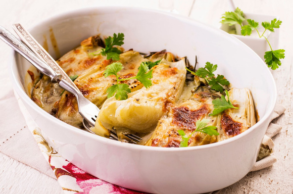 De la feta, de l’orange… Cette cheffe a-t-elle enfin trouvé la recette qui fera aimer les endives à tout le monde ?