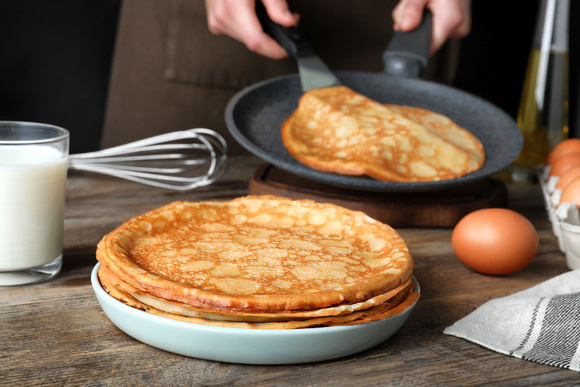 Gaufres vs crêpes et bugnes : quelle recette est la plus healthy ?