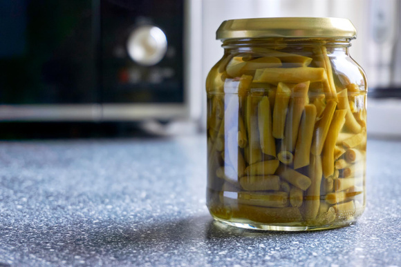 Rappel produit chez Carrefour : vérifiez vos placards, ces bocaux d'haricots verts présentent un risque