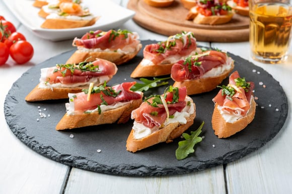 Tartine ricotta et jambon : la recette parfaite d’Alain Ducasse pour les fortes chaleurs