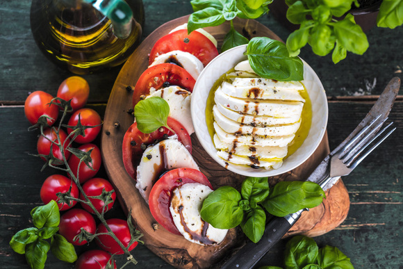 Mozzarella VS burrata : quelle est vraiment la différence ? - Adobestock 