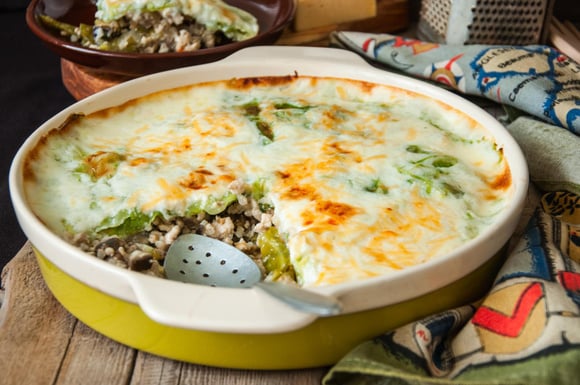 Familiale et réconfortante, Laurent Mariotte partage sa recette de lasagnes de chou farci, idéale pour la saison !