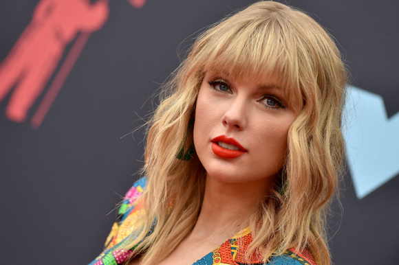 Écoutez Midnight de Taylor Swift en réalisant la recette des cookies maison de la chanteuse !